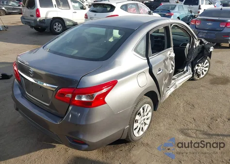 2017 Nissan Sentra S z USA, uszkodzony, nr VIN 3N1AB7AP7HY326045